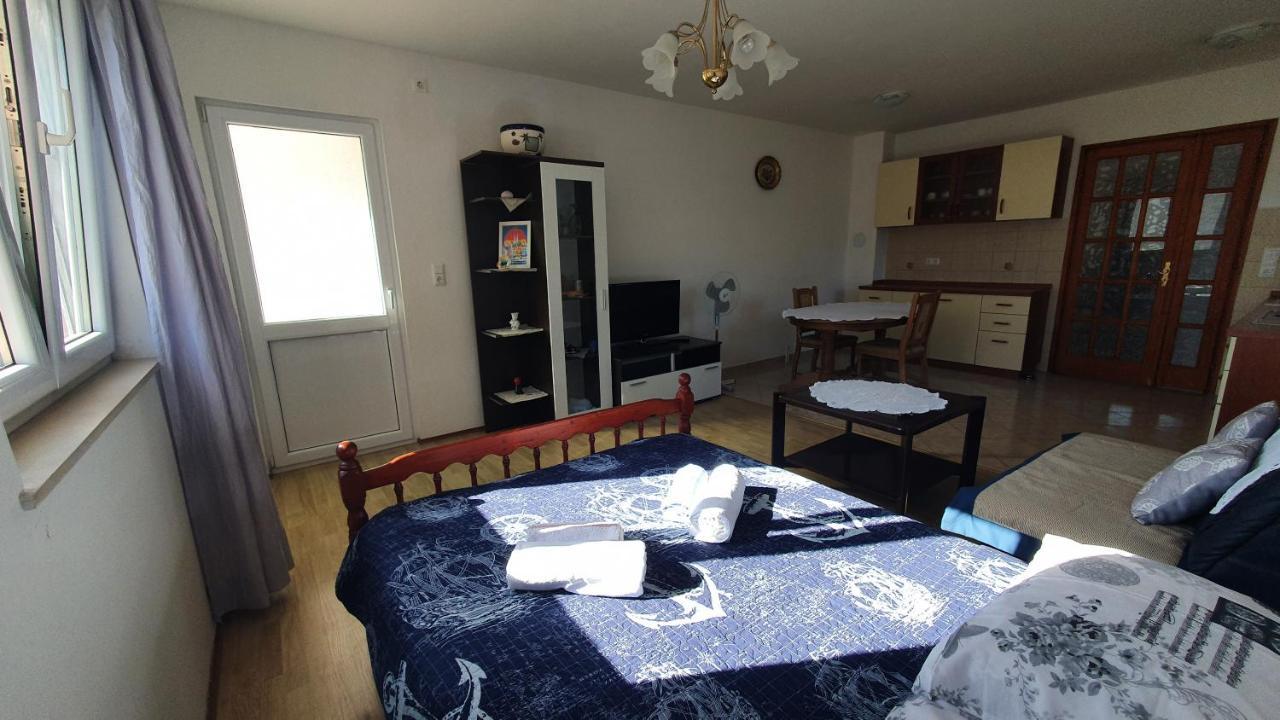 Apartment Lanka Mlini Exteriör bild